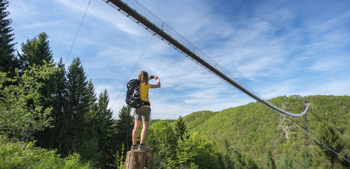 Wandern ohne Gepäck: Saar-Hunsrück-Steig mit Hängeseilbrücken-Abenteuer